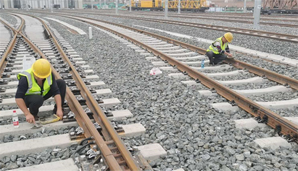 西安地鐵9号線(xian)使用公司的預(yù)應力混凝土軌(gui)枕産品