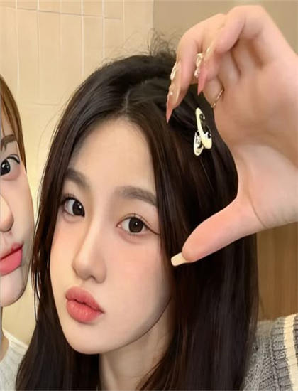 三个女儿把老妈宠翻天导演手法解析：艺术风格与技术特点分析，幕后花絮